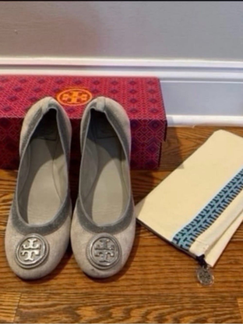 Tory Burch women’s pewter - mercury silver ballet flats size 8.5